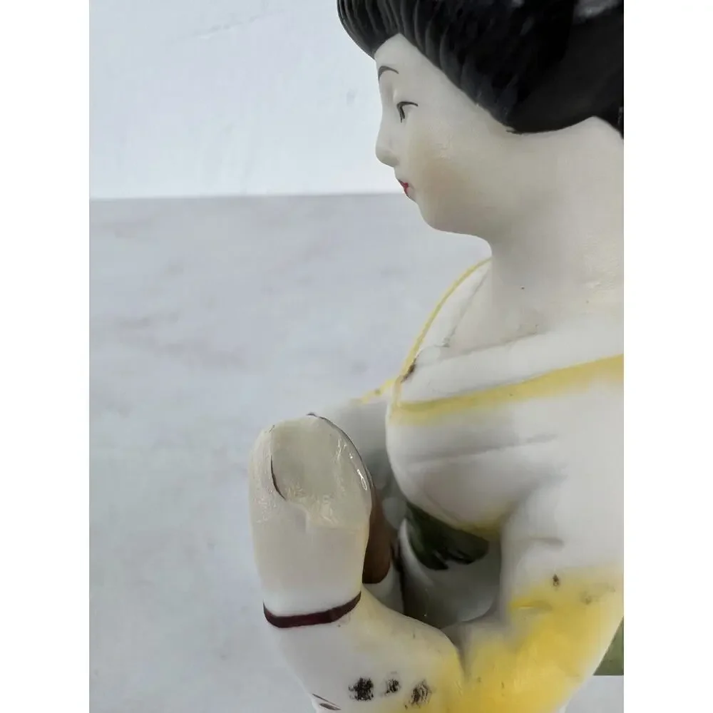 Vintage Decorative Japanese Geisha Girl Porcelain Figurine w/ Playing Instrument